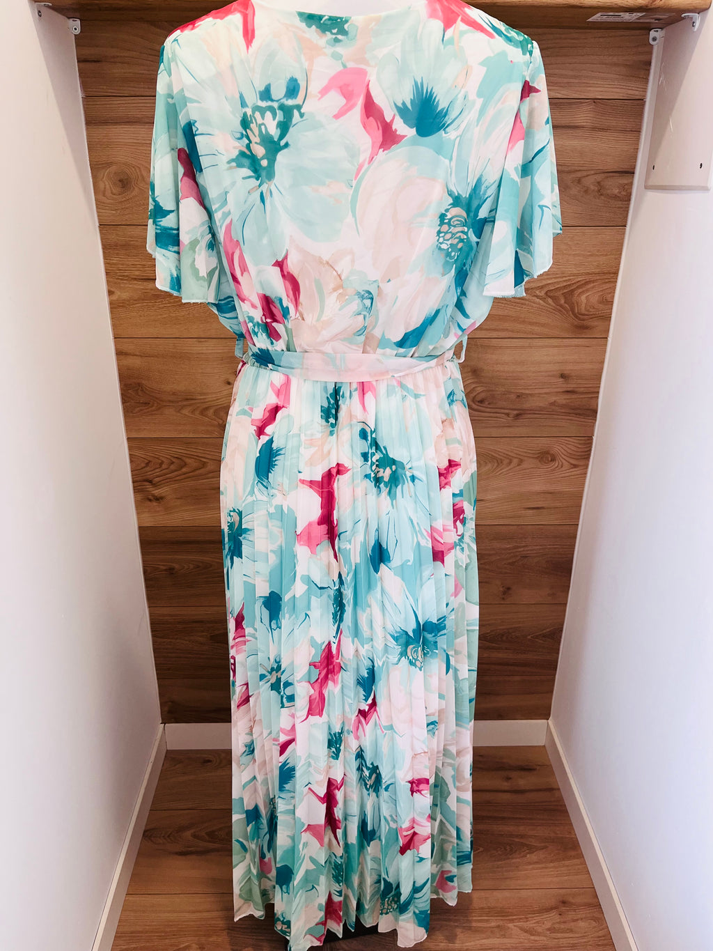 Robe Plissée Grande Taille Élégante - 95% Polyester - Fabrication Italie