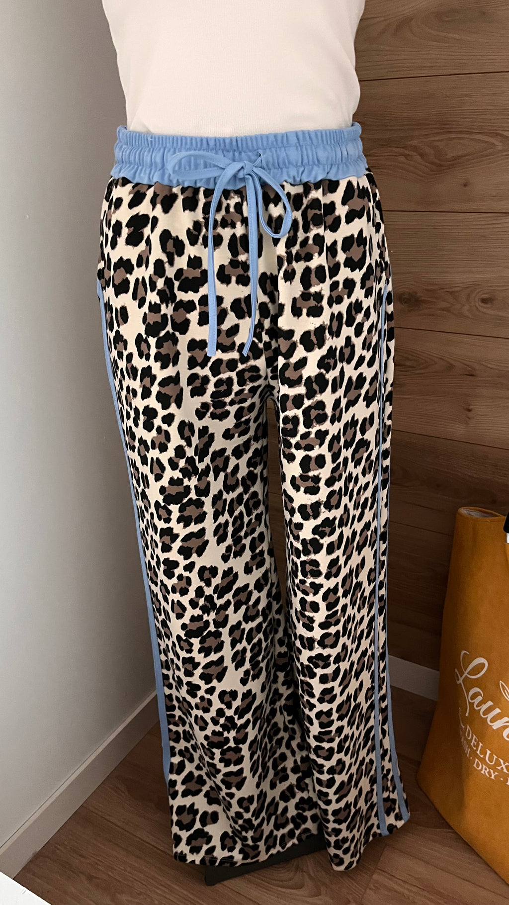 Pantalon Imprimé Léopard Fluide - 70% Viscose - Fabrication Italie