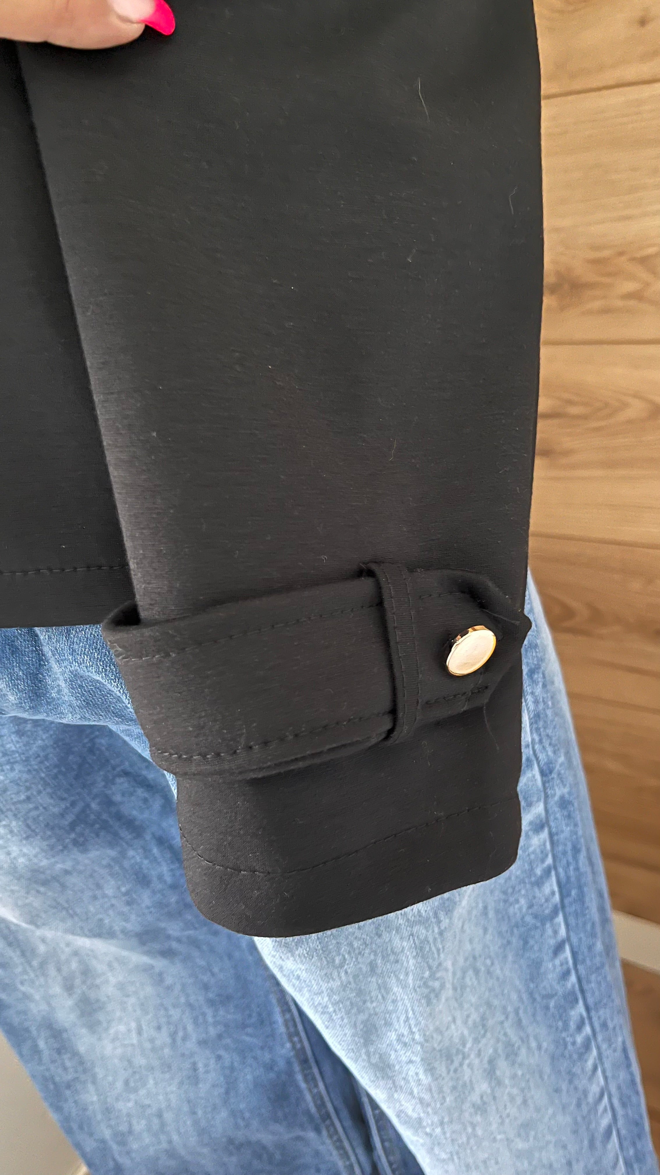Veste Noire Droite Cordon à la Taille - 78% Polyester 18% Viscose 4% Élasthanne - Fabrication Italie - TU 40-48