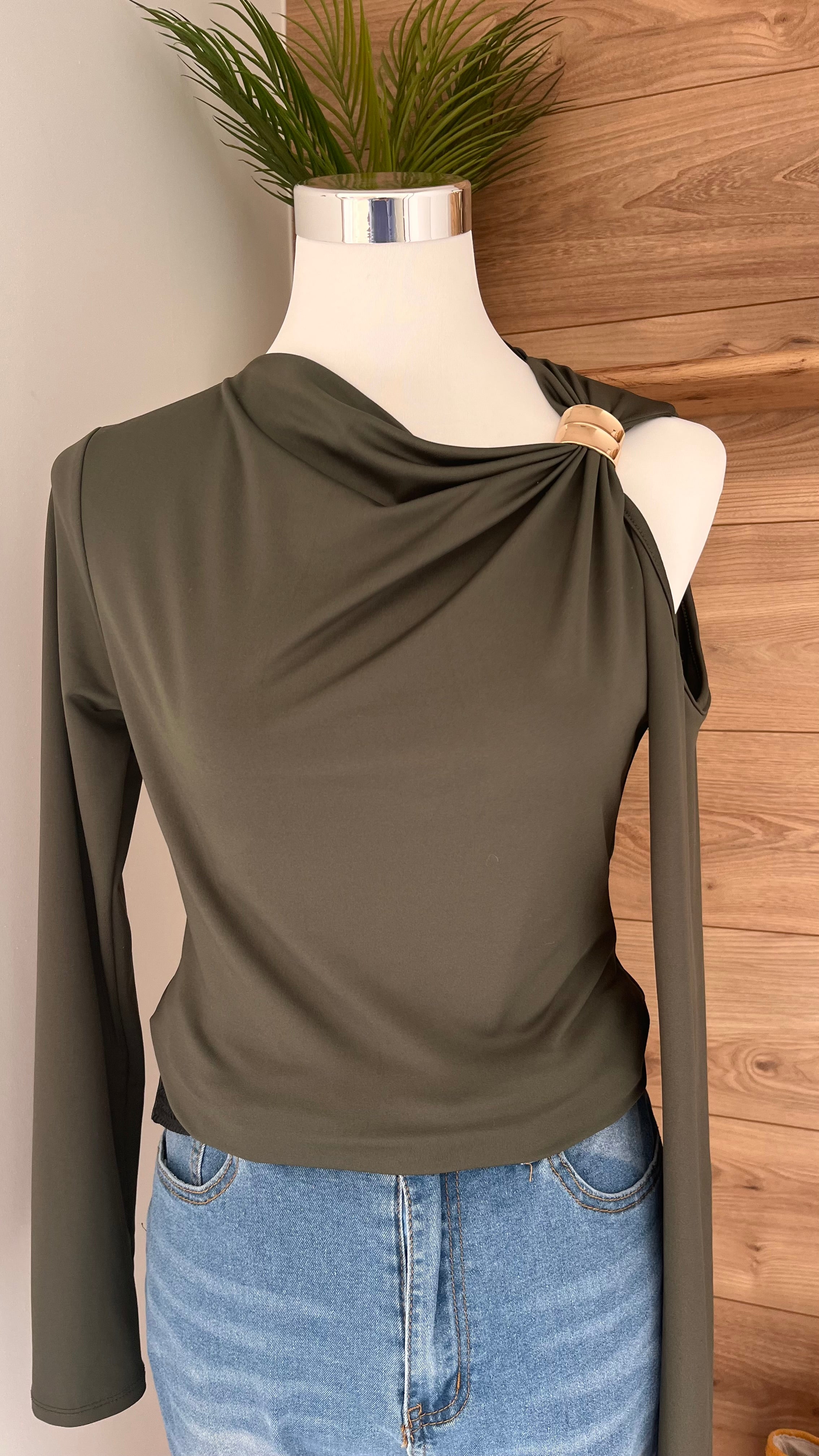 Top Asymétrique Stretch & Élégant - 95% Polyester - Fabrication Italie