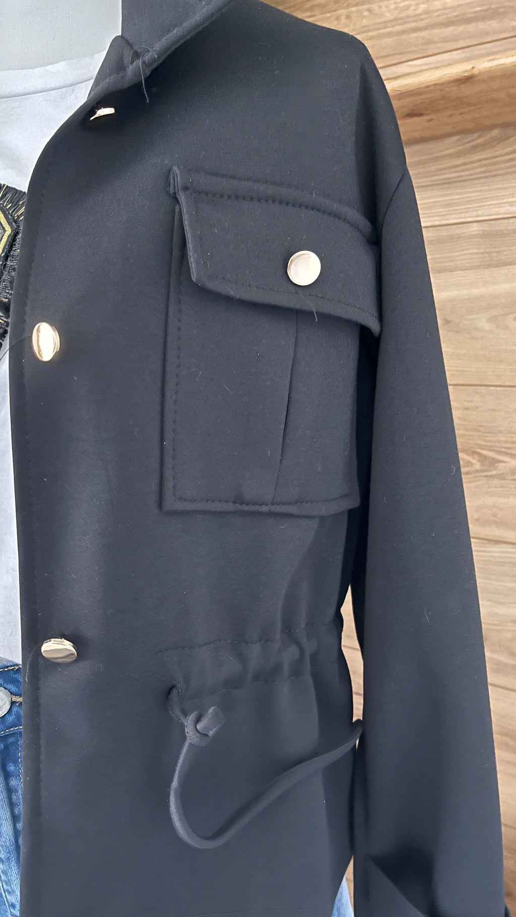 Veste Noire Droite Cordon à la Taille - 78% Polyester 18% Viscose 4% Élasthanne - Fabrication Italie - TU 40-48