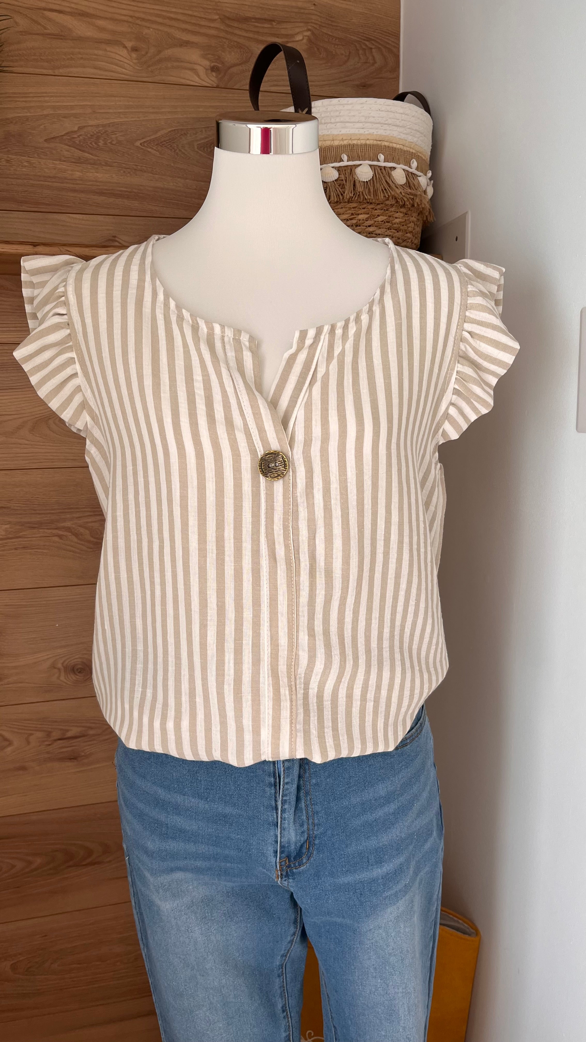 Blouse Rayée Manches Volantes Col V - 35% Coton 65% Viscose - Fabrication Italie - Du 38 au 44